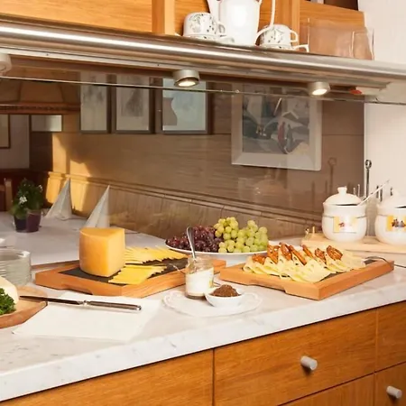 فندق غاستهوف هاندل